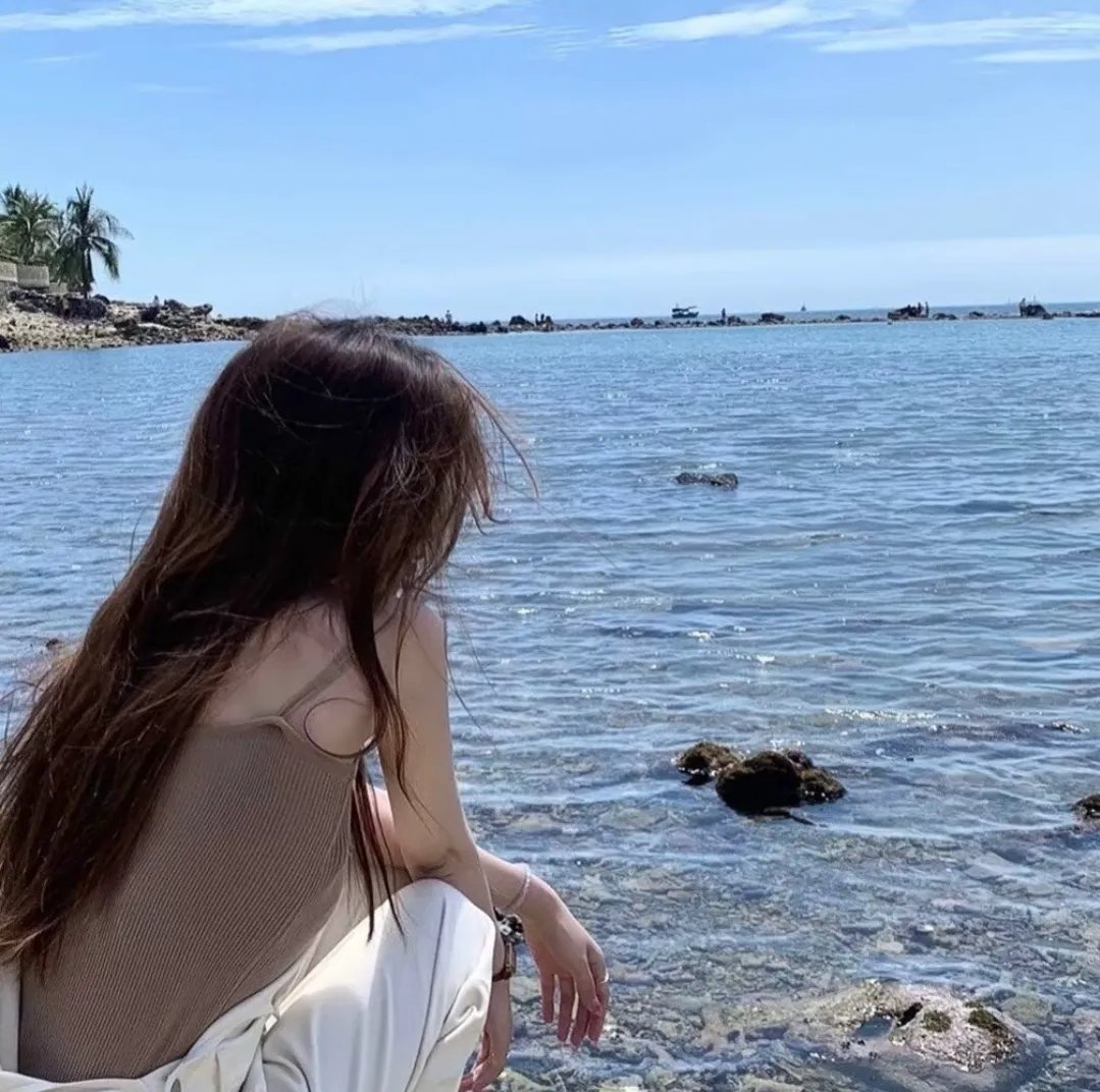 恐怖游泳馆